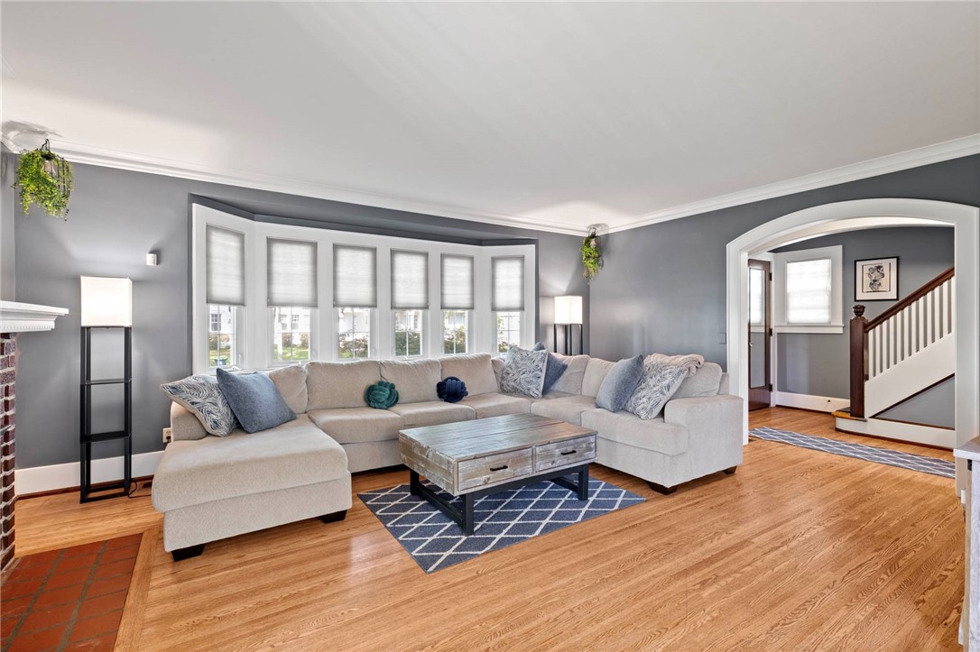 345 Hurstbourne Road Irondequoit, NY 14609 - Photo 10 of 34