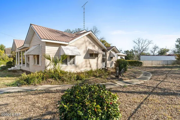 $99,900 | 987 7th Avenue, Graceville, FL 32440