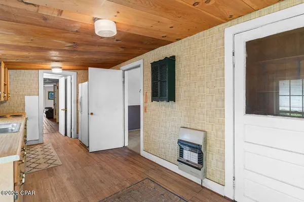 $99,900 | 987 7th Avenue, Graceville, FL 32440