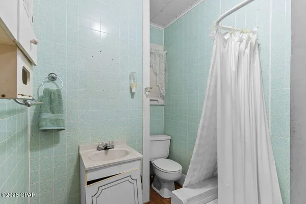 $99,900 | 987 7th Avenue, Graceville, FL 32440