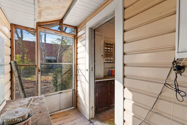 $99,900 | 987 7th Avenue, Graceville, FL 32440