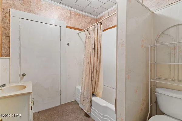 $99,900 | 987 7th Avenue, Graceville, FL 32440