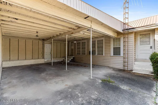 $99,900 | 987 7th Avenue, Graceville, FL 32440