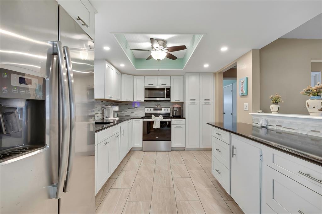 9043 Gaynor Street Spring Hill, FL 34608 - Photo 17 of 35