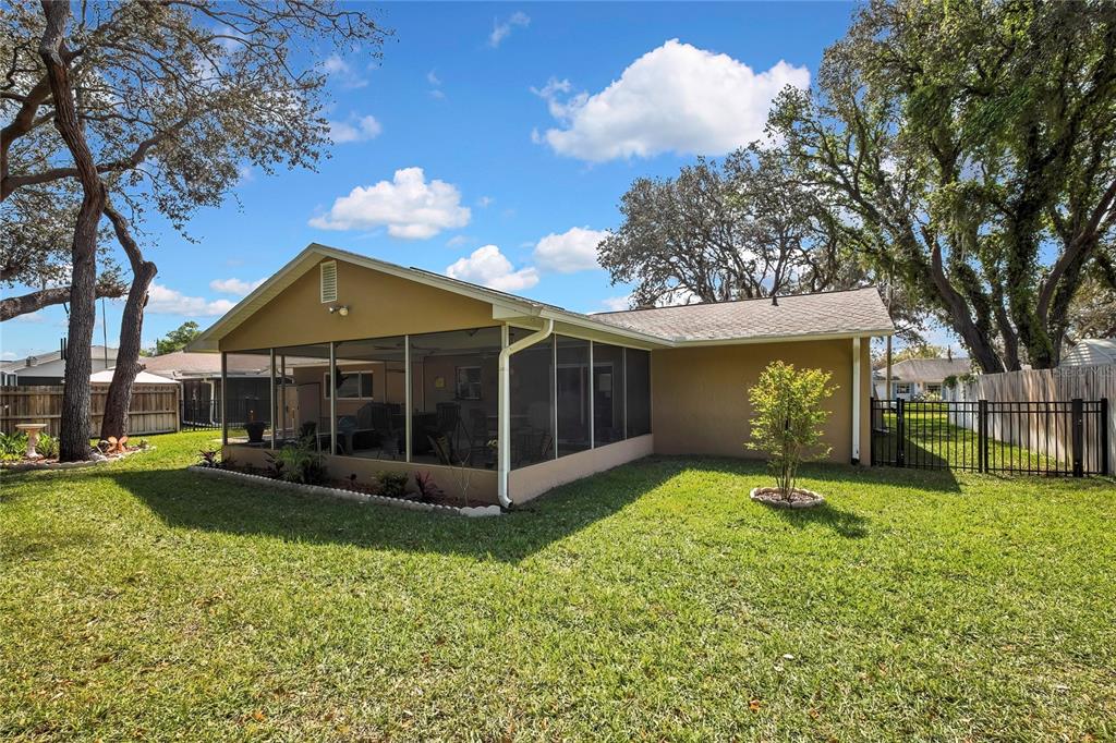 9043 Gaynor Street Spring Hill, FL 34608 - Photo 7 of 35