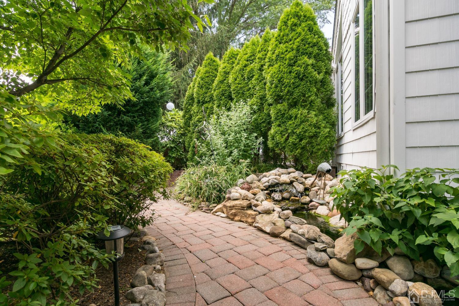1 Holmes Road Cranbury, NJ 08512 - Photo 32 of 39