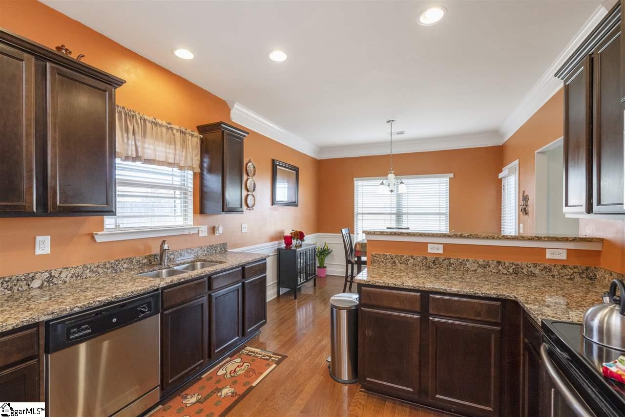 940 Rip Rap Drive Boiling Springs, SC 29316 - Photo 3 of 35 Gallery Image 3