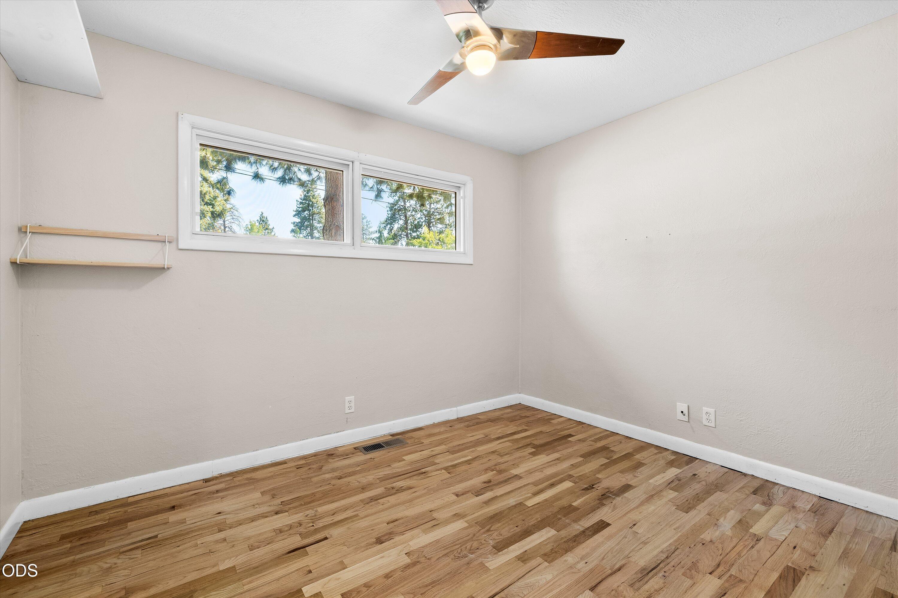 660 Northeast Innes Lane Bend, OR 97701 - Photo 32 of 41