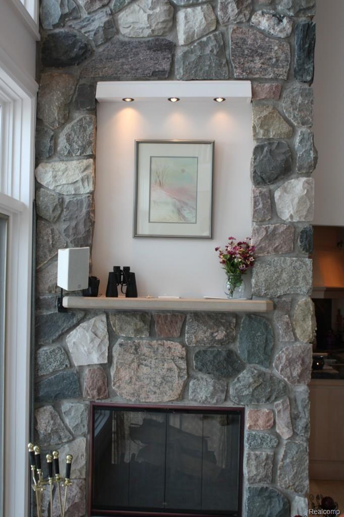 4980 Lakeshore Road Fort Gratiot, MI 48059 - Photo 12 of 42 4980 Lakeshore fireplace close up 1.jpg