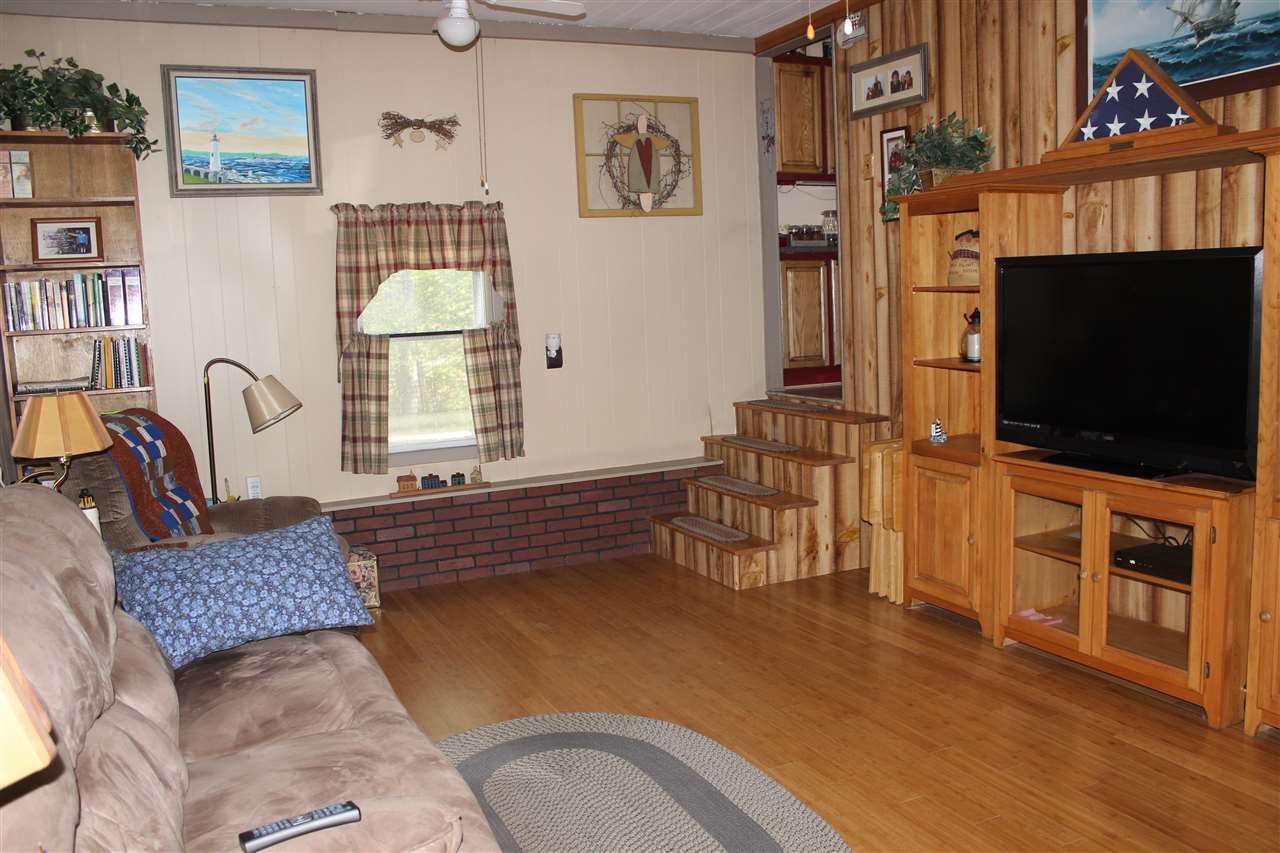 131 Watson Road Exeter, NH 03833 - Photo 4 of 39