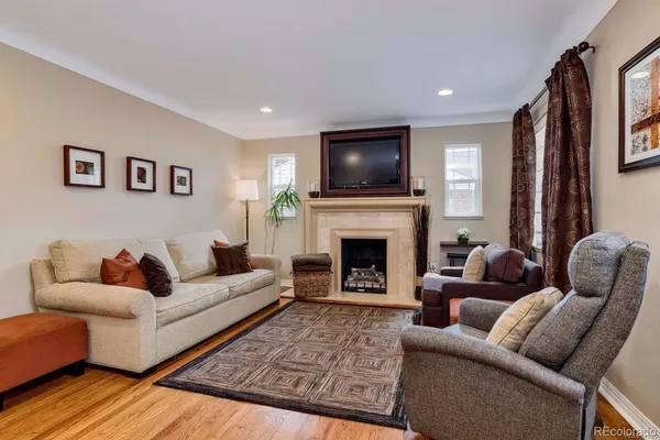 $3,850 | 1240 Cherry Street, Denver, CO 80220