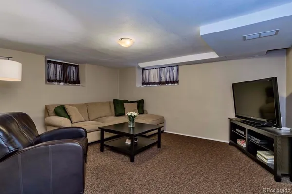 $3,850 | 1240 Cherry Street, Denver, CO 80220