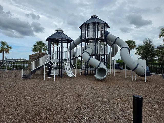 $359,900 | 566 Sunlit Coral Street, Ruskin, FL 33570