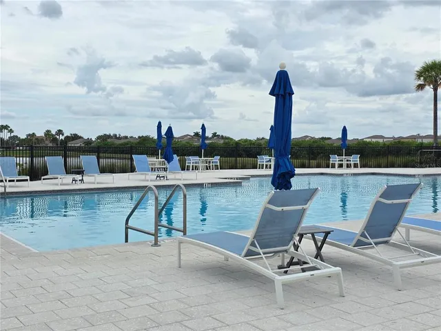 $359,900 | 566 Sunlit Coral Street, Ruskin, FL 33570