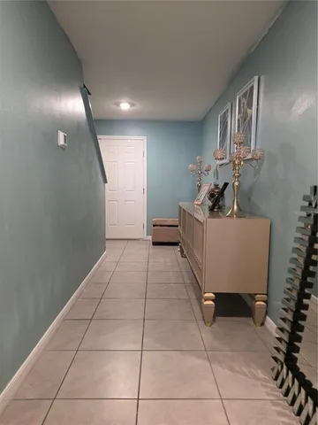 $359,900 | 566 Sunlit Coral Street, Ruskin, FL 33570