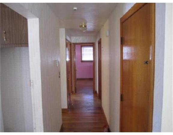 9 Barbara Road Randolph, MA 02368 - Photo 3 of 6 Gallery Image 3