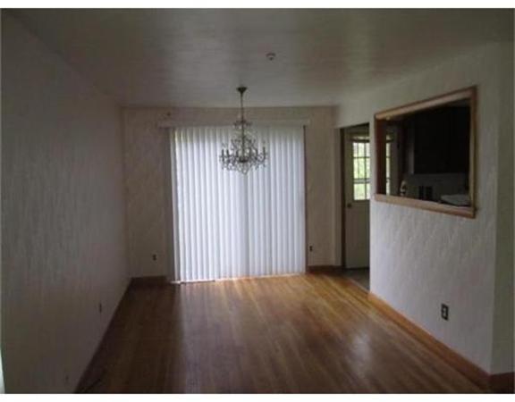 9 Barbara Road Randolph, MA 02368 - Photo 4 of 6 Gallery Image 4
