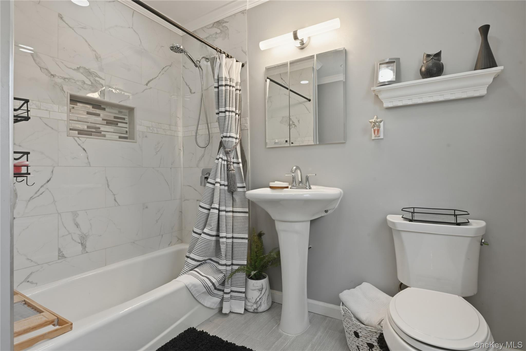 11 Rumson Road Massapequa, NY 11758 - Photo 18 of 31