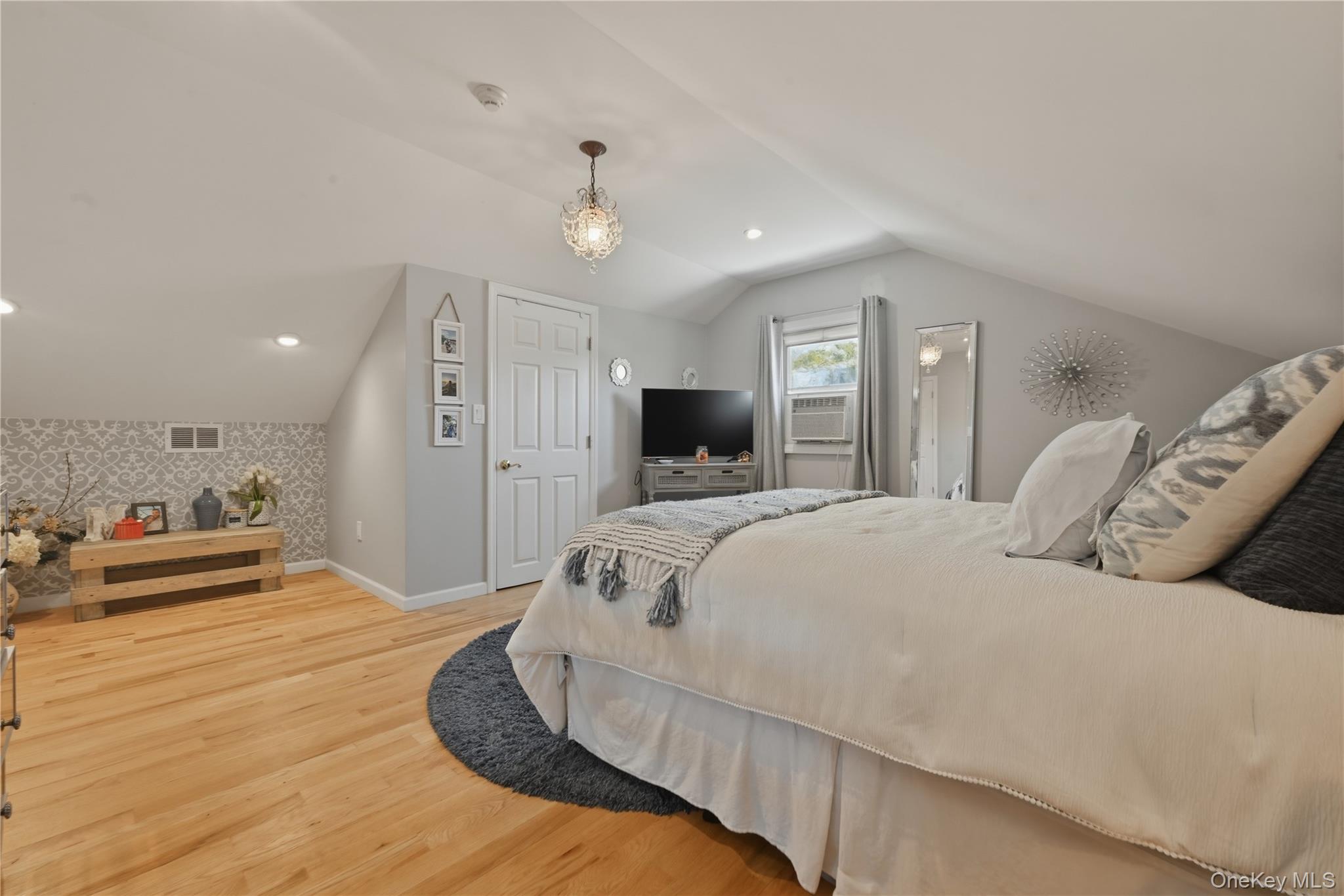 11 Rumson Road Massapequa, NY 11758 - Photo 24 of 31