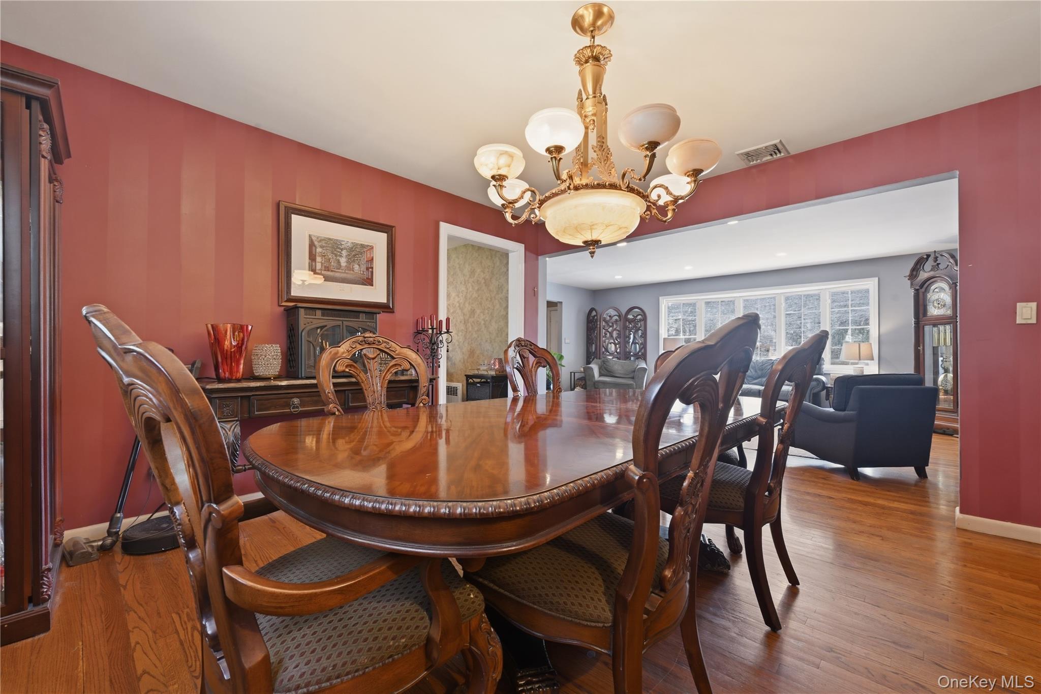 11 Rumson Road Massapequa, NY 11758 - Photo 10 of 31