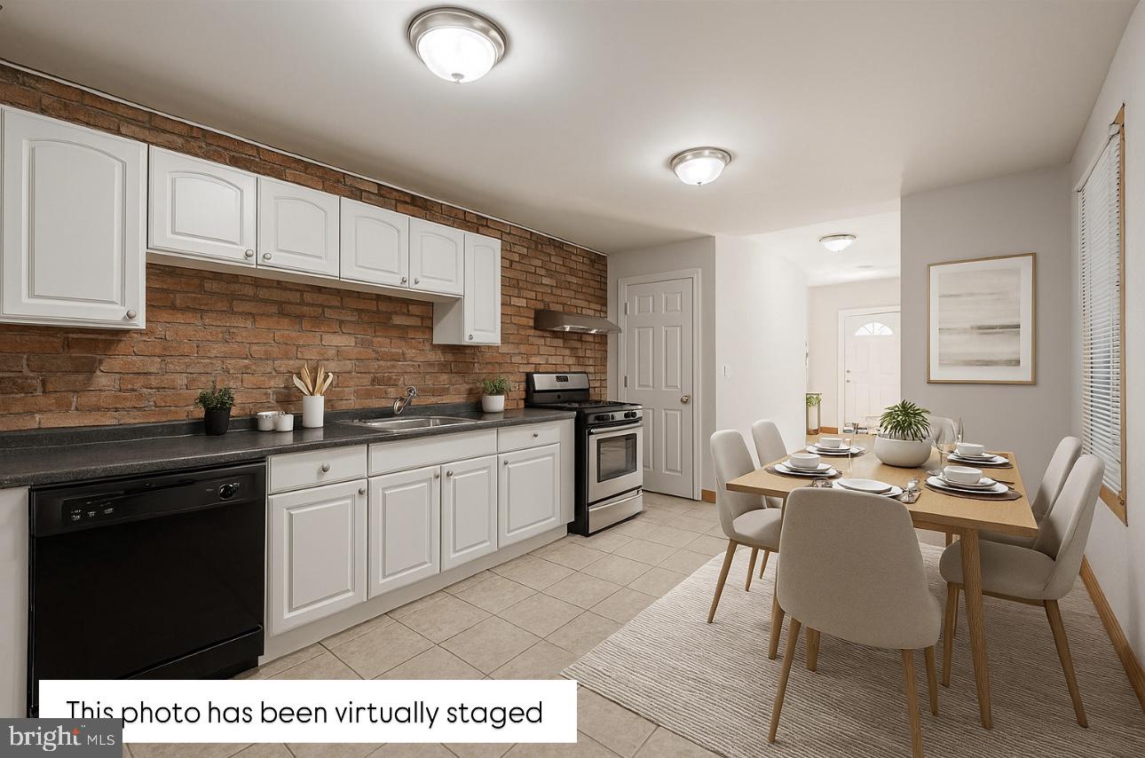 1742 East Lombard Street Baltimore, MD 21231 - Photo 4 of 37 Kitchen Virtually Staged