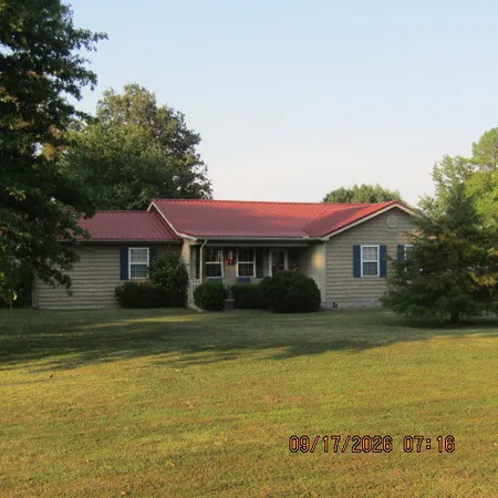 $250,000 | 12001 Forest Baptist Church Road, Benton, IL 62812
