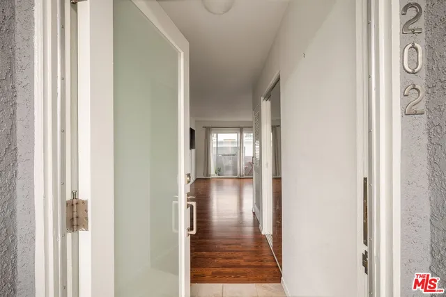 $3,495 | 834 6th Street, Unit 202, Santa Monica, CA 90403