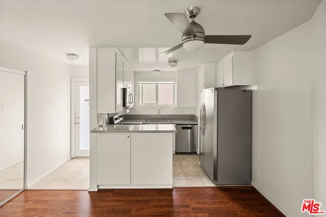 $3,495 | 834 6th Street, Unit 202, Santa Monica, CA 90403