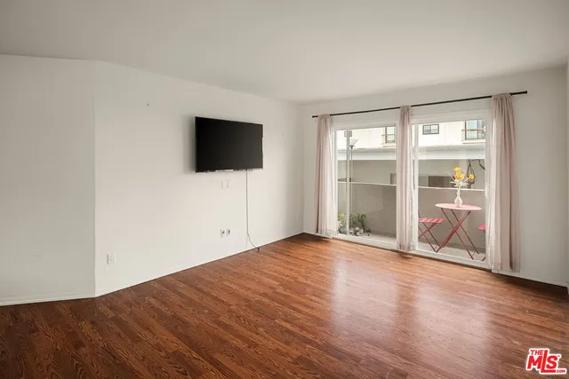 $3,495 | 834 6th Street, Unit 202, Santa Monica, CA 90403