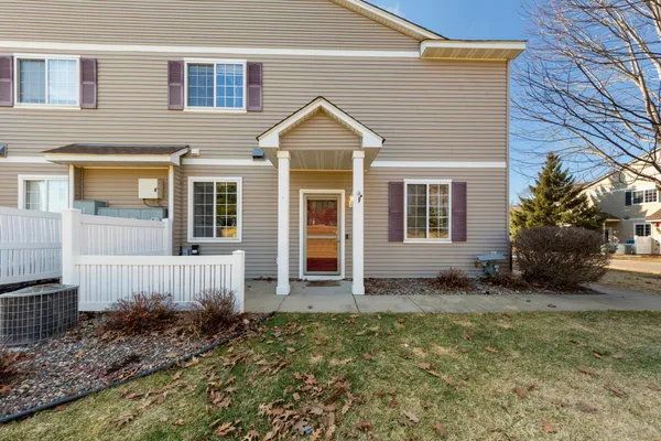 $268,900 | 323 Frederick Circle, Unit 701, Hastings, MN 55033