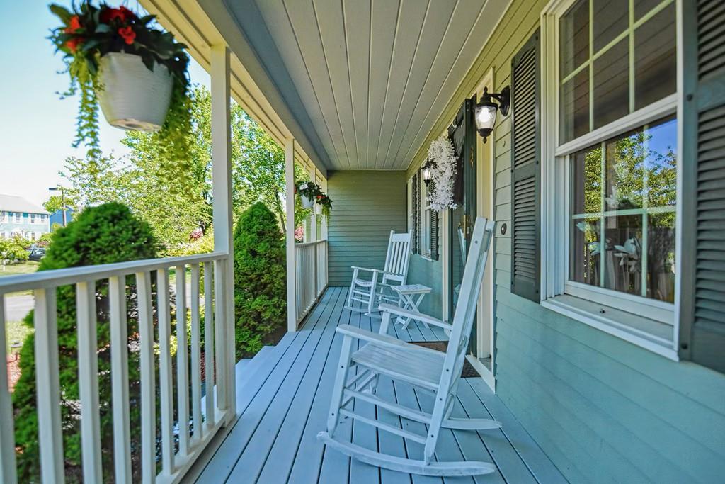 125 Robinette Road Stoughton, MA 02072 - Photo 4 of 32 Gallery Image 4