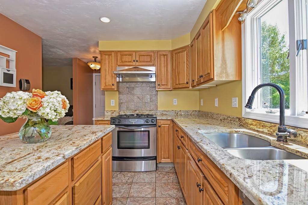 125 Robinette Road Stoughton, MA 02072 - Photo 7 of 32 Gallery Image 7