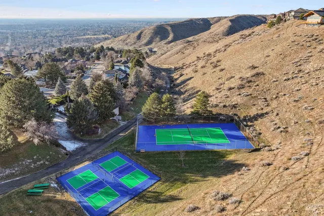 $1,250,000 | 3964 West Quail Hill Court, Boise, ID 83703