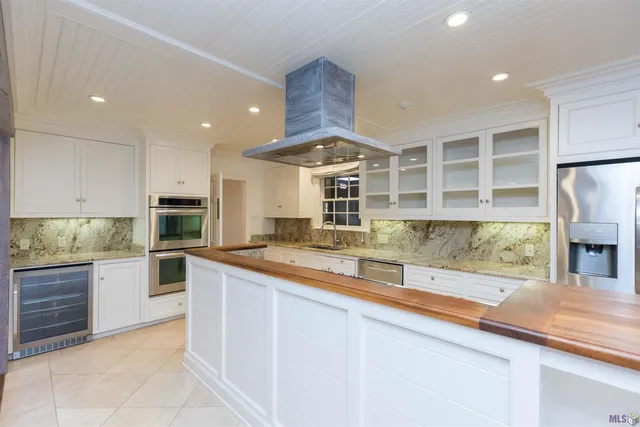 $949,900 | 4843 Sweetbriar Street, Baton Rouge, LA 70808