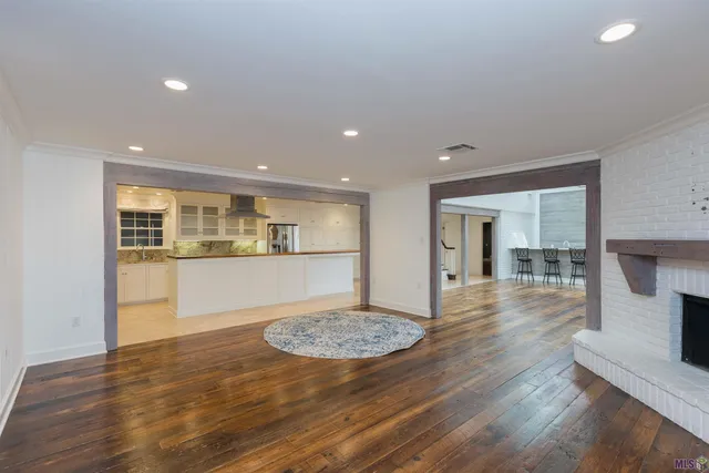 $949,900 | 4843 Sweetbriar Street, Baton Rouge, LA 70808