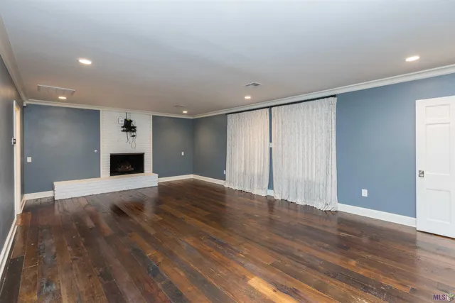 $949,900 | 4843 Sweetbriar Street, Baton Rouge, LA 70808