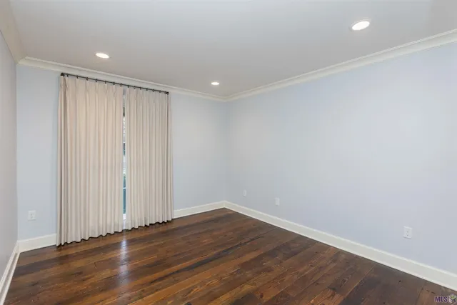 $949,900 | 4843 Sweetbriar Street, Baton Rouge, LA 70808