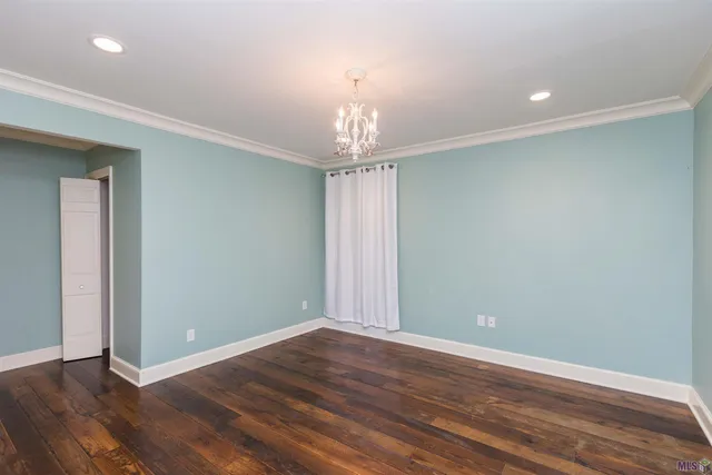 $949,900 | 4843 Sweetbriar Street, Baton Rouge, LA 70808