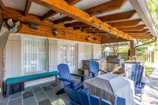 $949,900 | 4843 Sweetbriar Street, Baton Rouge, LA 70808