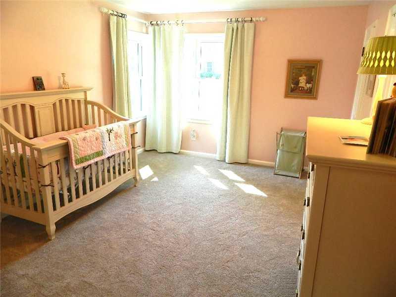 7055 Warwick Road Indianapolis, IN 46220 - Photo 17 of 24 Gallery Image 17