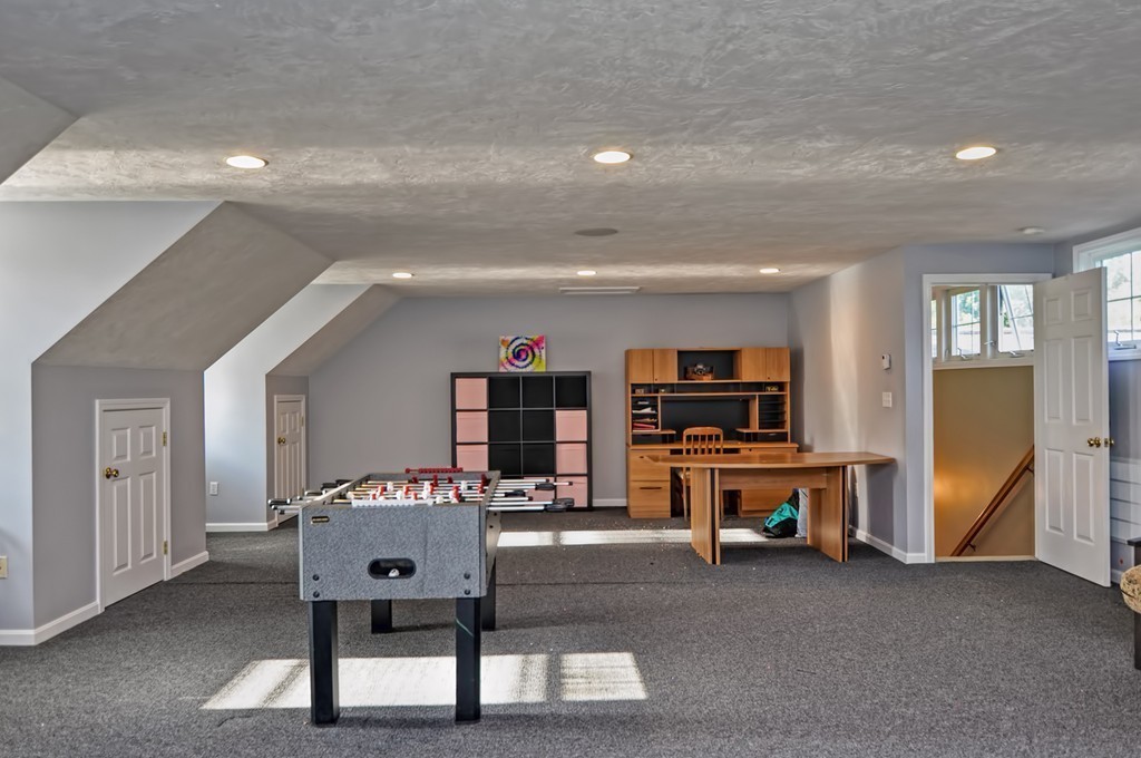 4 Donna Pass Hopkinton, MA 01748 - Photo 20 of 30