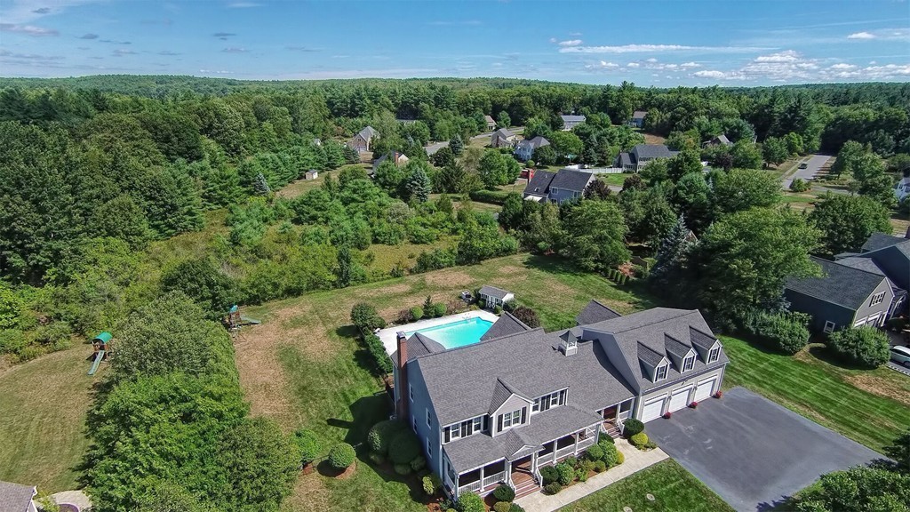 4 Donna Pass Hopkinton, MA 01748 - Photo 3 of 30