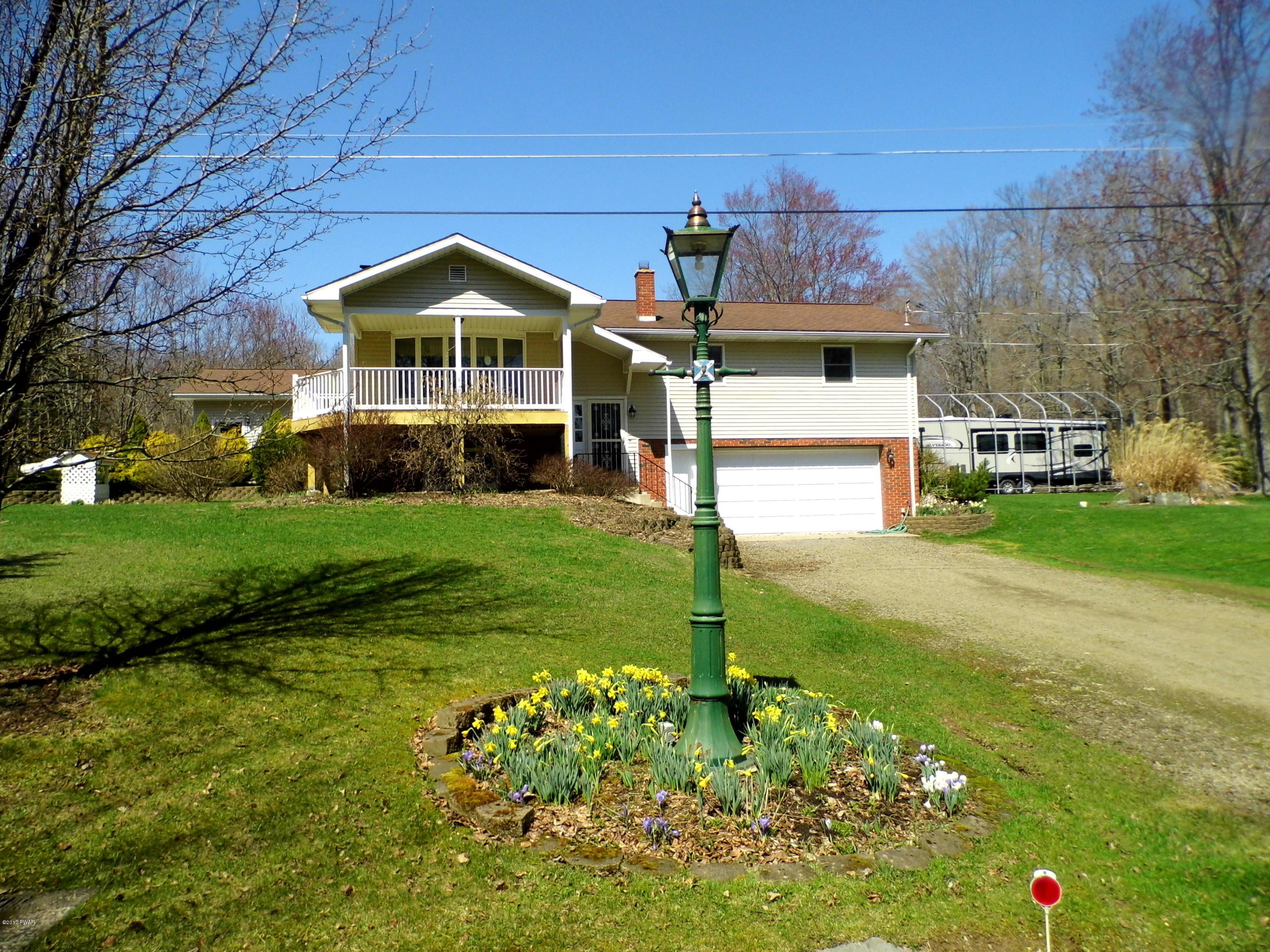 44 Pradon Road Sterling, PA 18463 - Photo 9 of 15