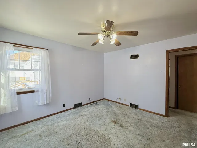 $79,900 | 92 Madison Street, Galesburg, IL 61401