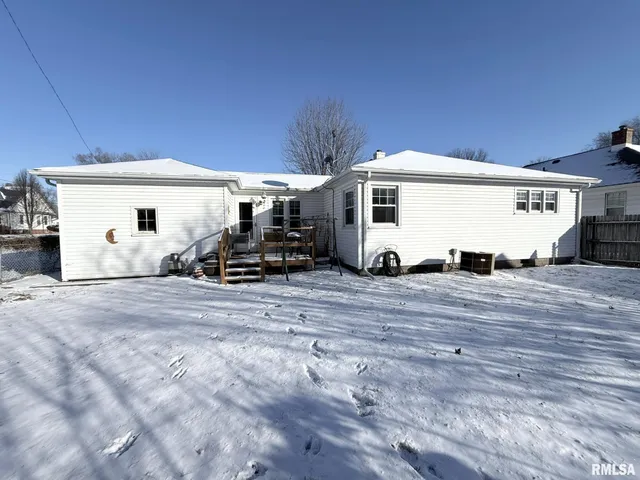 $79,900 | 92 Madison Street, Galesburg, IL 61401