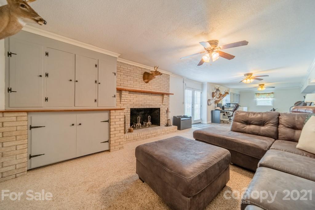 1804 Mayberry Road Dallas, NC 28034 - Photo 15 of 42 Gallery Image 15