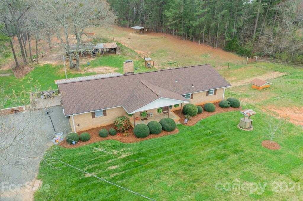 1804 Mayberry Road Dallas, NC 28034 - Photo 25 of 42 Gallery Image 25