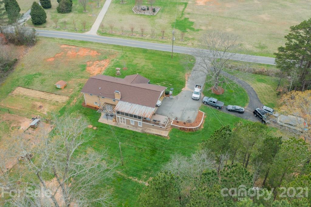 1804 Mayberry Road Dallas, NC 28034 - Photo 30 of 42 Gallery Image 30