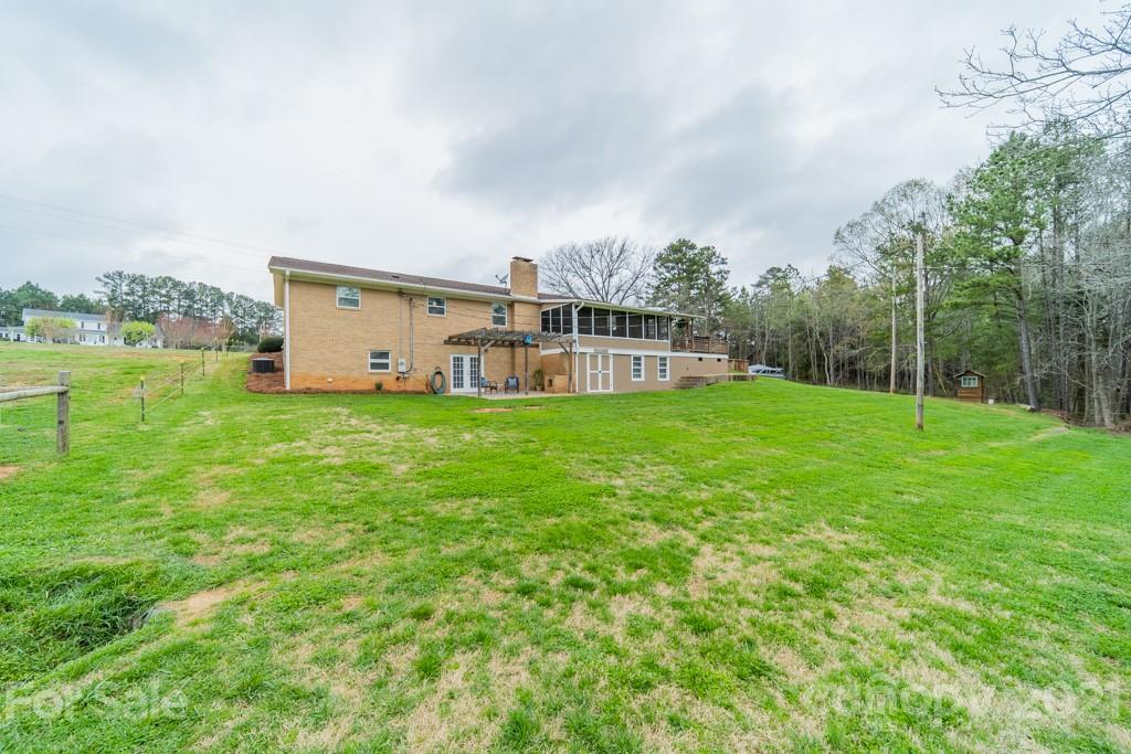 1804 Mayberry Road Dallas, NC 28034 - Photo 41 of 42 Gallery Image 41