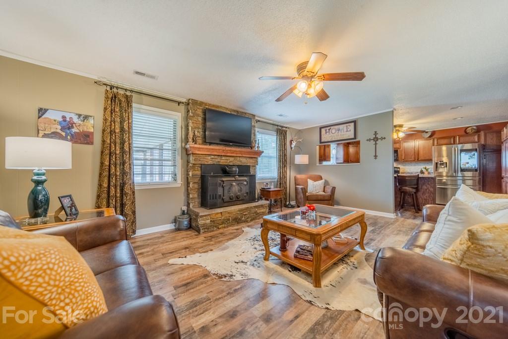 1804 Mayberry Road Dallas, NC 28034 - Photo 6 of 42 Gallery Image 6